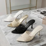 Sabot aiguille en Dentelle